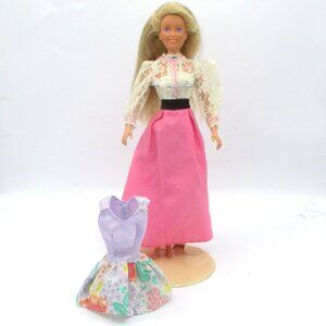 1987 Hasbro Barbie Doll With Twist N Turn & Blonde Hair blue Eyes 2 Dresses   25